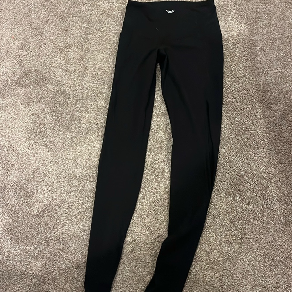 Black Old Navy, active leggings, sheer sides 
Size small tall